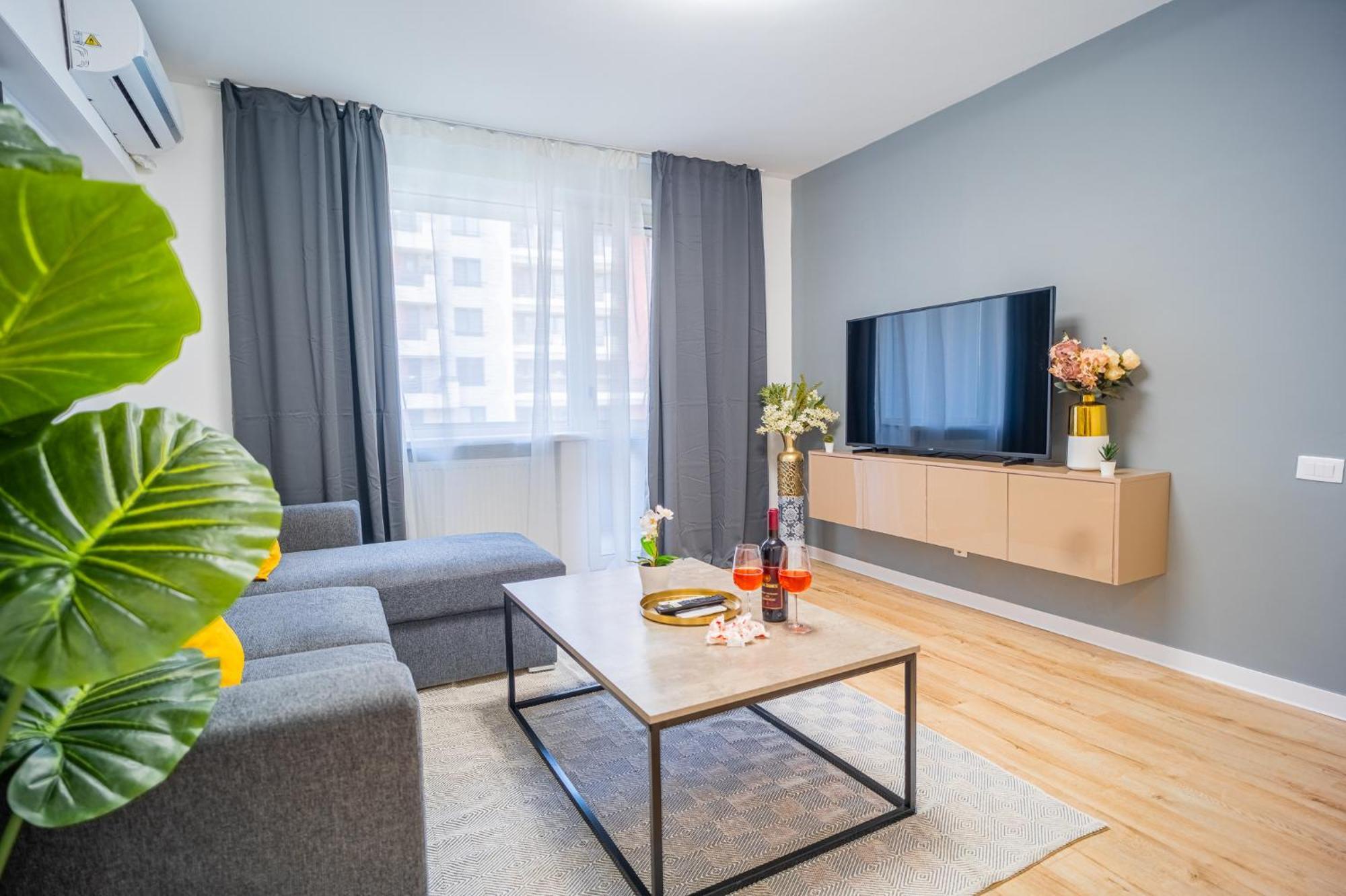 Spacious Newly Renovated 2Br Apartments With Balcony Bucareste Exterior foto