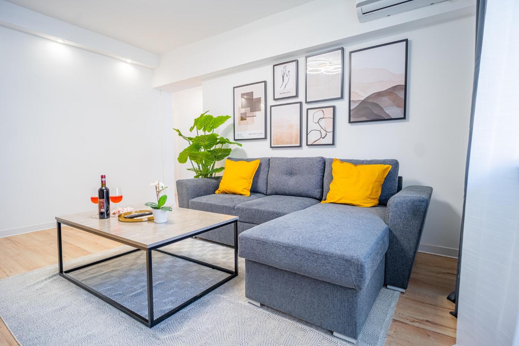 Spacious Newly Renovated 2Br Apartments With Balcony Bucareste Exterior foto