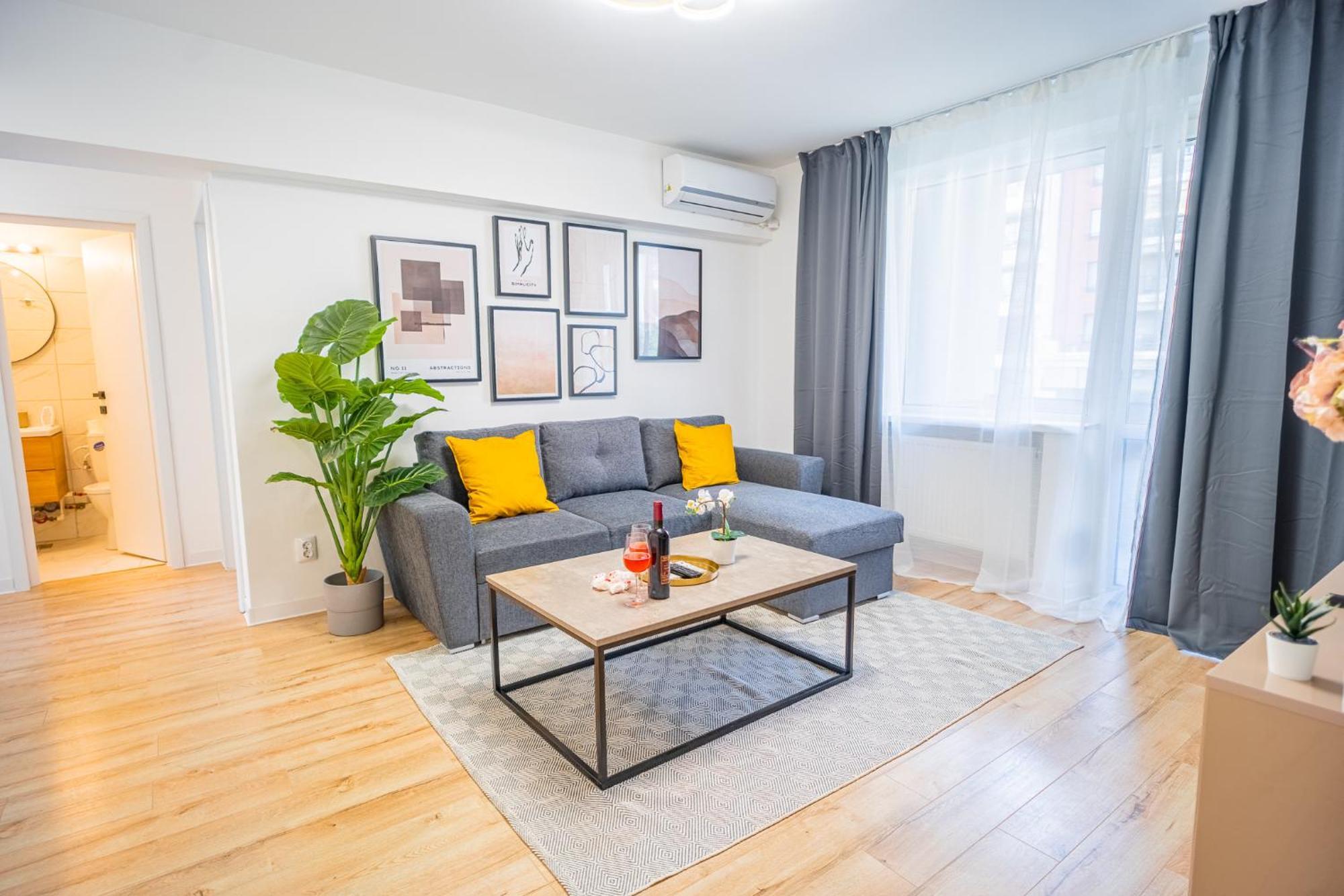 Spacious Newly Renovated 2Br Apartments With Balcony Bucareste Exterior foto